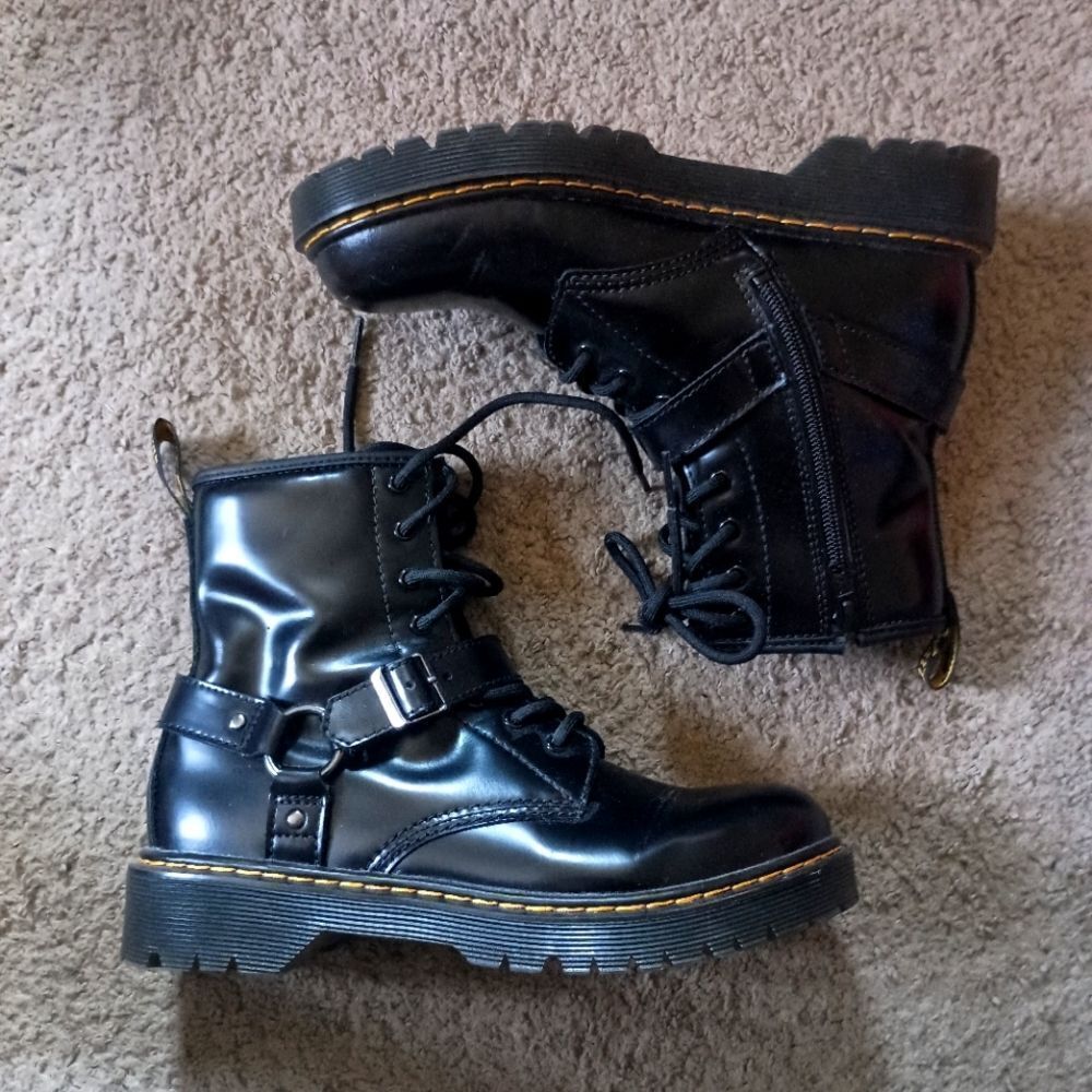 Dr Martens Youth 1460 Harness Leather Boots Girls Size 5 Black PRE-OWNED